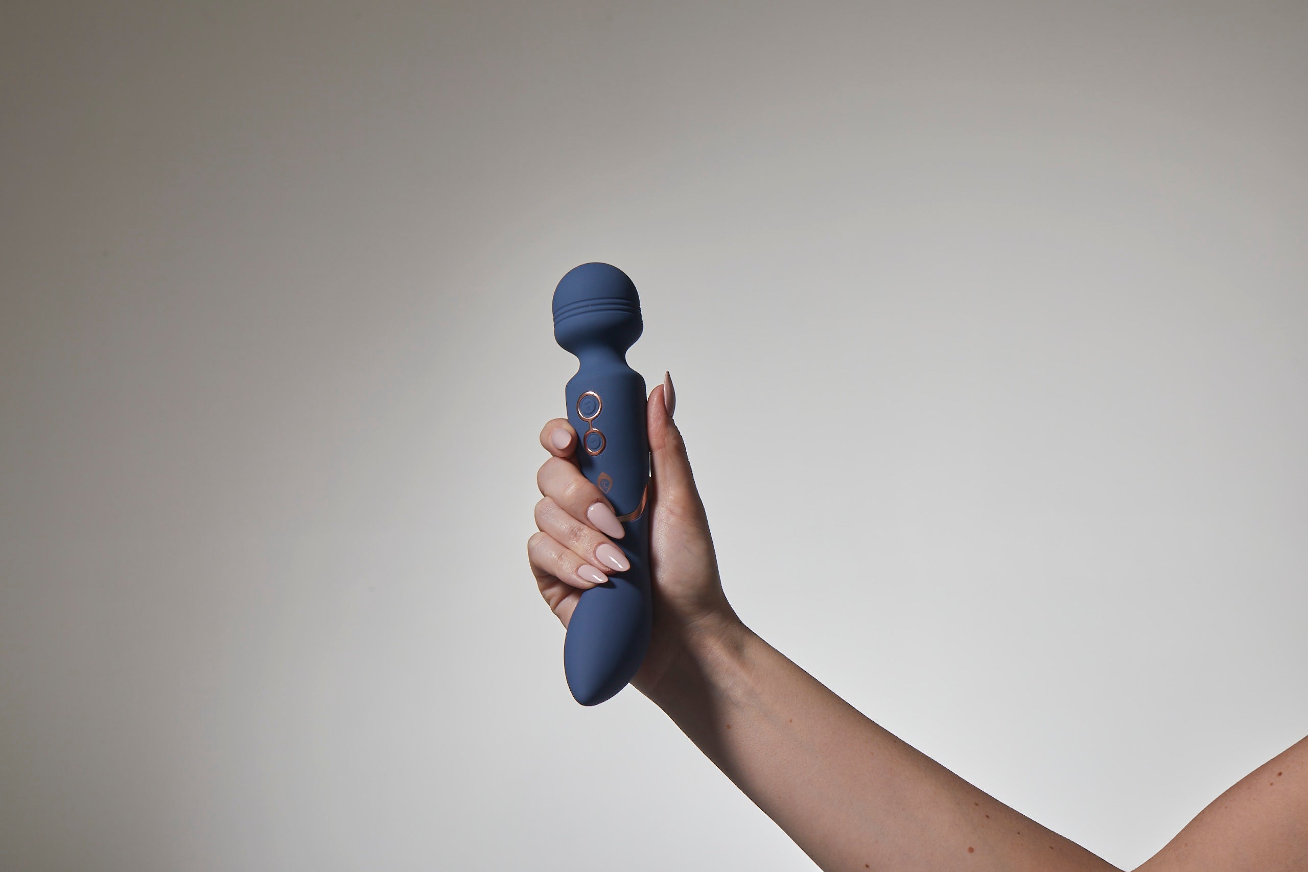 Royale Supreme Magic Pleasure Wand Sex Toy | Vibrating Dildo Adult Toy Royale Supreme Magic Pleasure Wand Sex Toy | Vibrating Dildo Adult Toy
