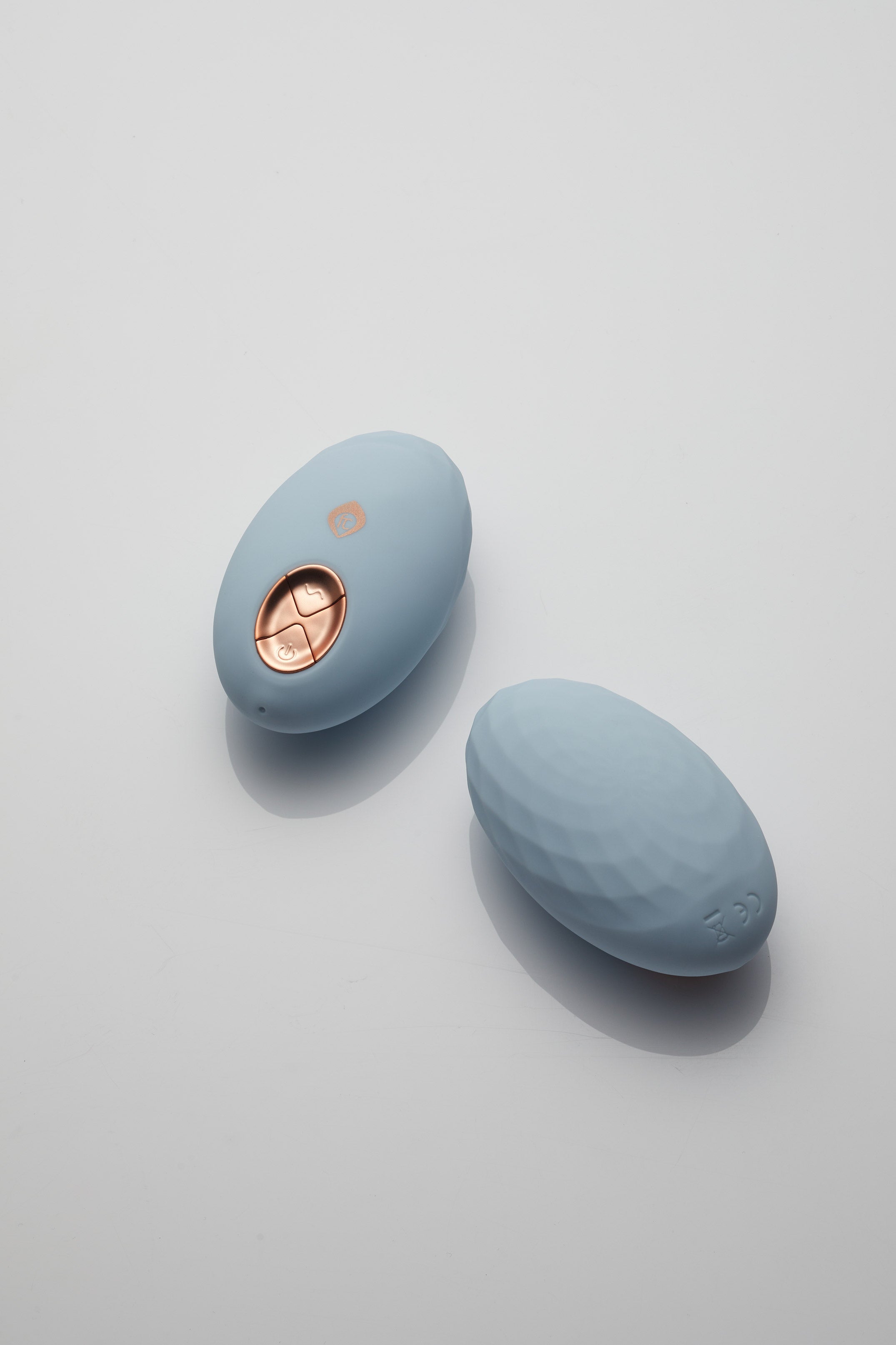 Oval Love - Vulva Vibrator