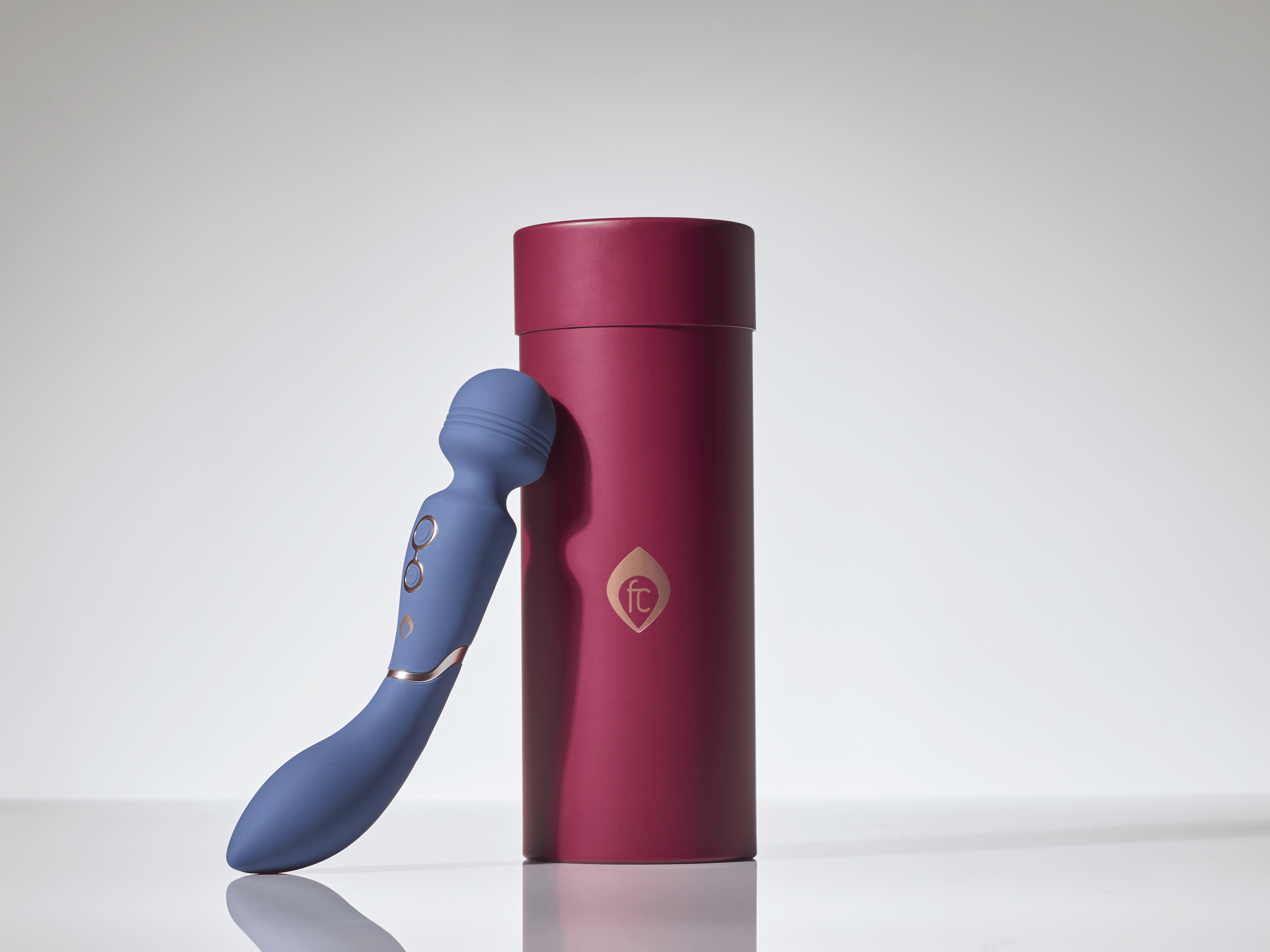 Royale Supreme Wand - Wand & Dildo
